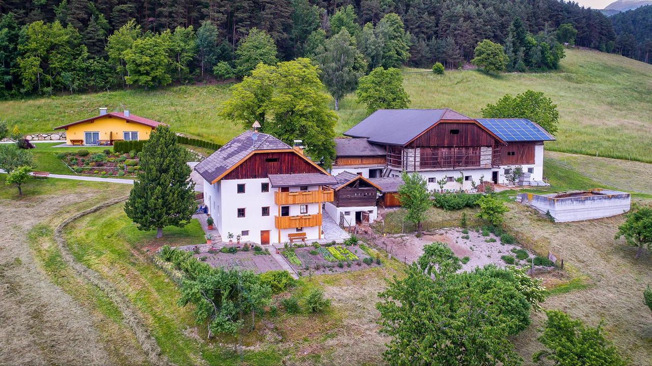 Appartament Eichnerhof Chienes Bagian luar foto